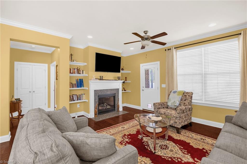 1414 Blooming Mountain Way