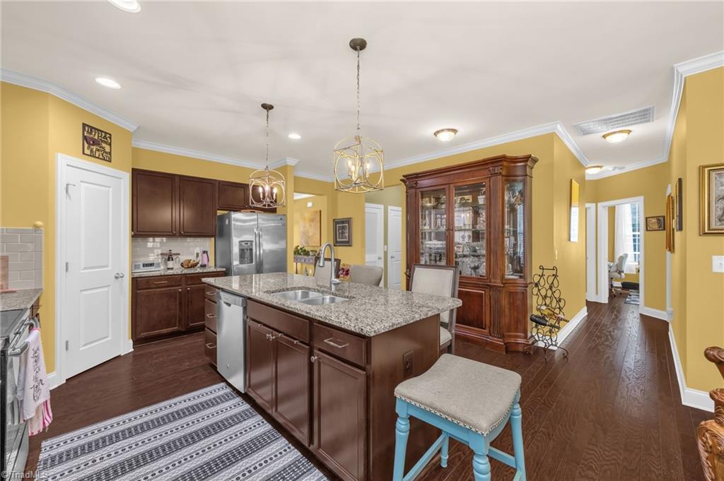 1414 Blooming Mountain Way