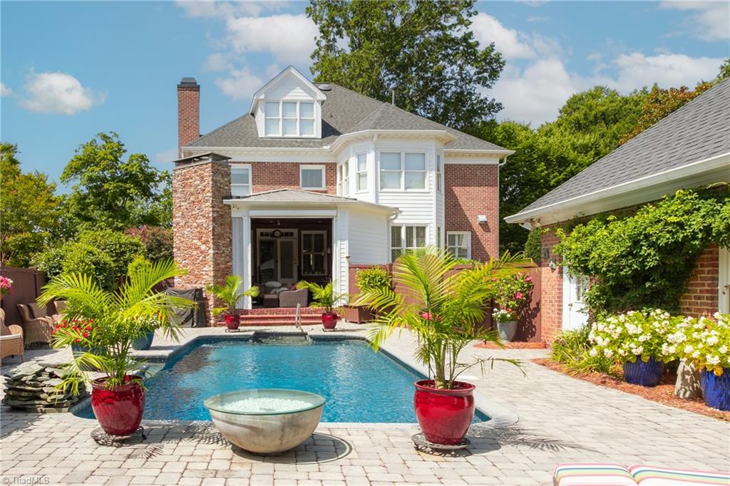 1818 Saint Andrews Road