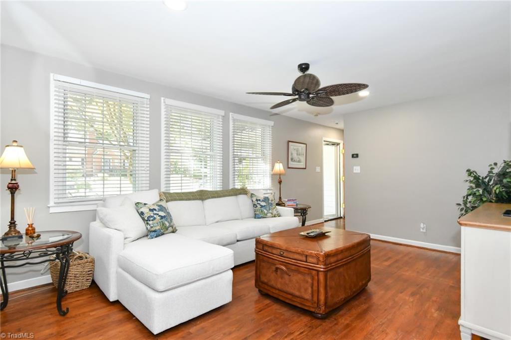 2000 Bluemont Drive, Greensboro
