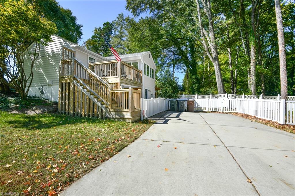 2000 Bluemont Drive, Greensboro