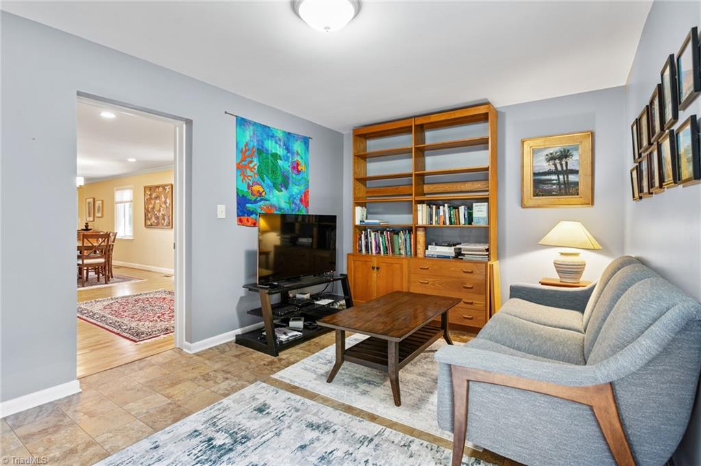 104 Beverly Place