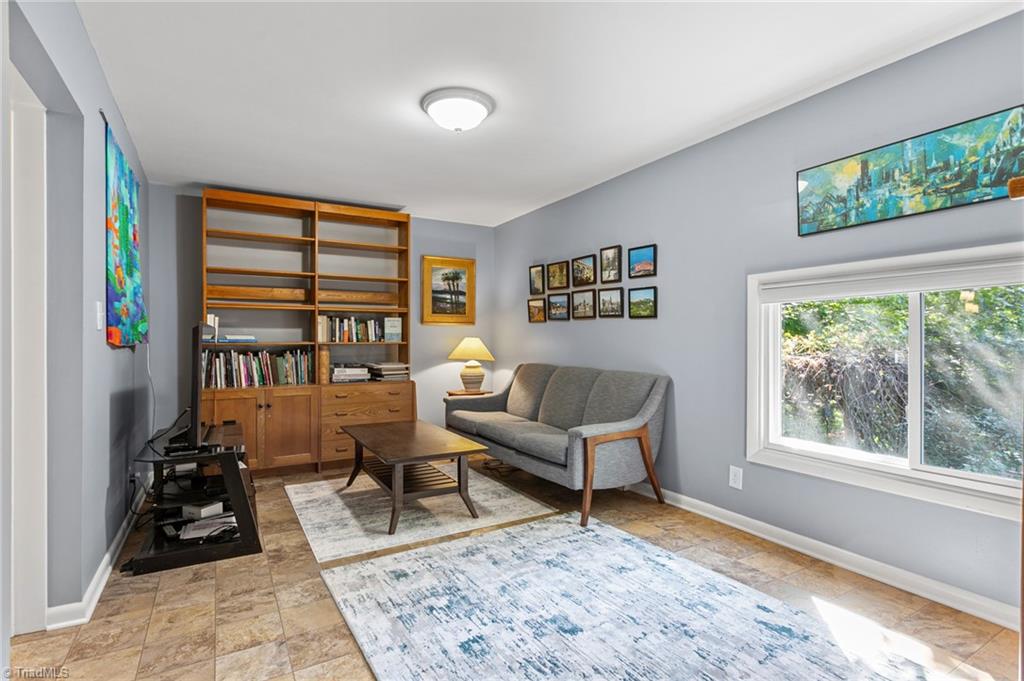 104 Beverly Place
