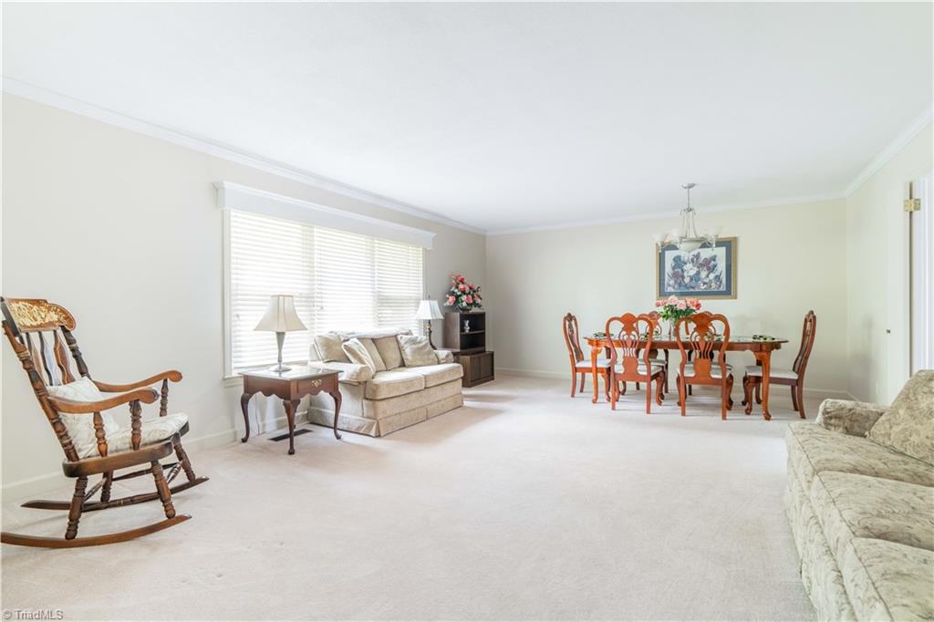 825 Reynolds Road