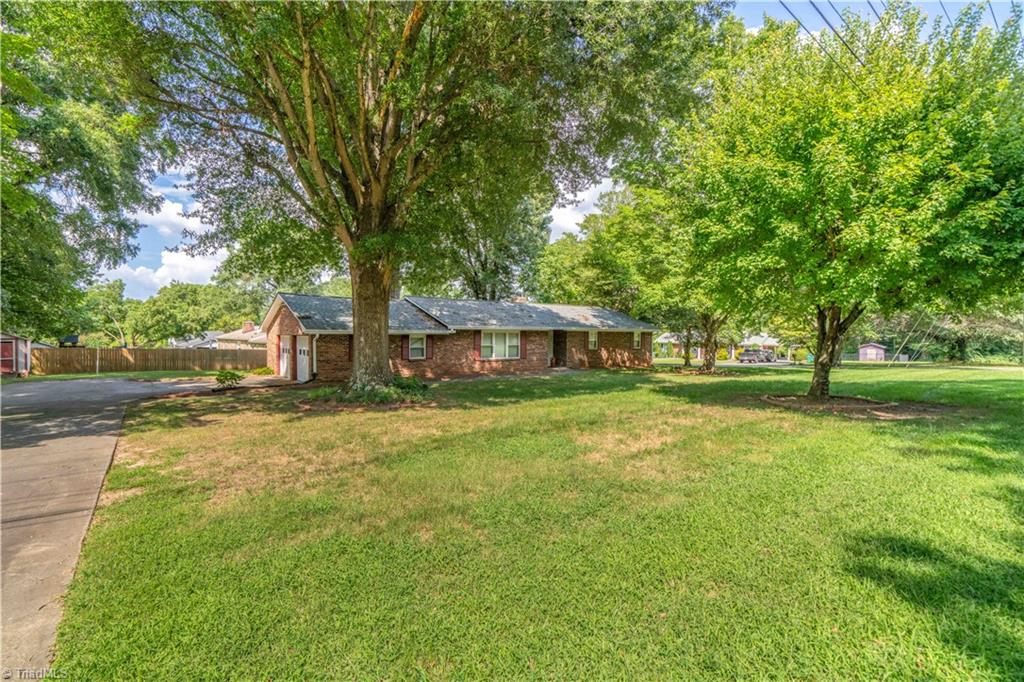 825 Reynolds Road