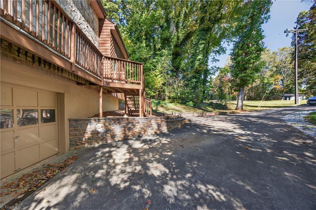 806 Crooked Run Road, Rural Hall