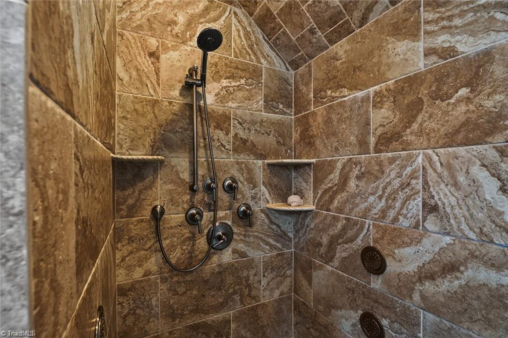 9687 Lissara Camp Court, Lewisville