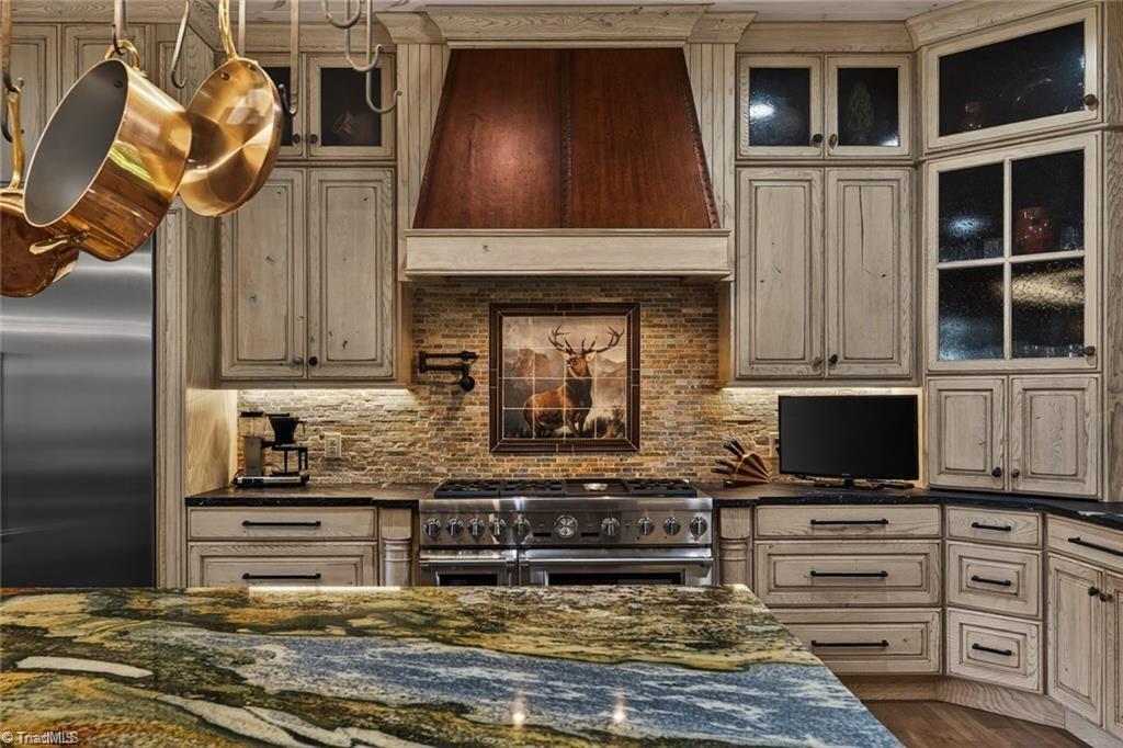 9687 Lissara Camp Court, Lewisville