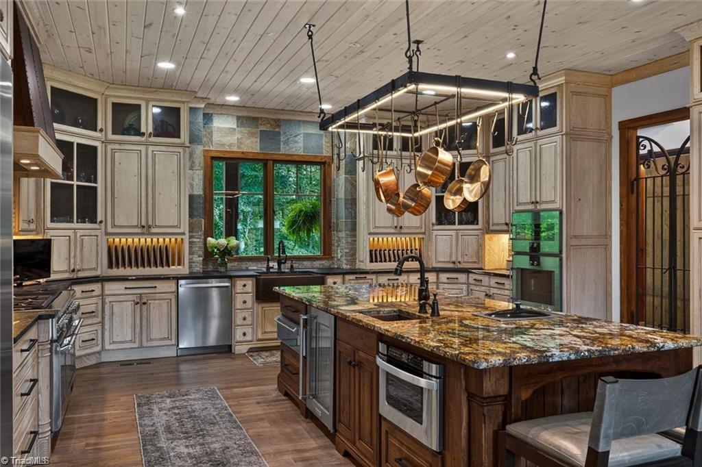 9687 Lissara Camp Court, Lewisville