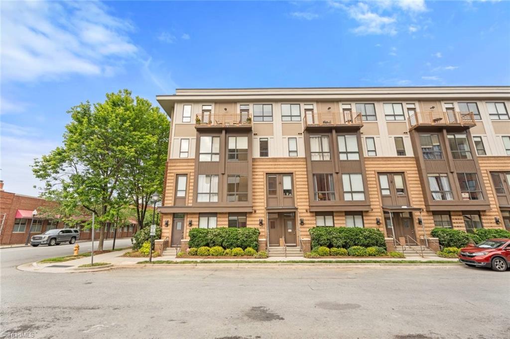 389 N Green Street # 106, Winston-Salem Unit: 106