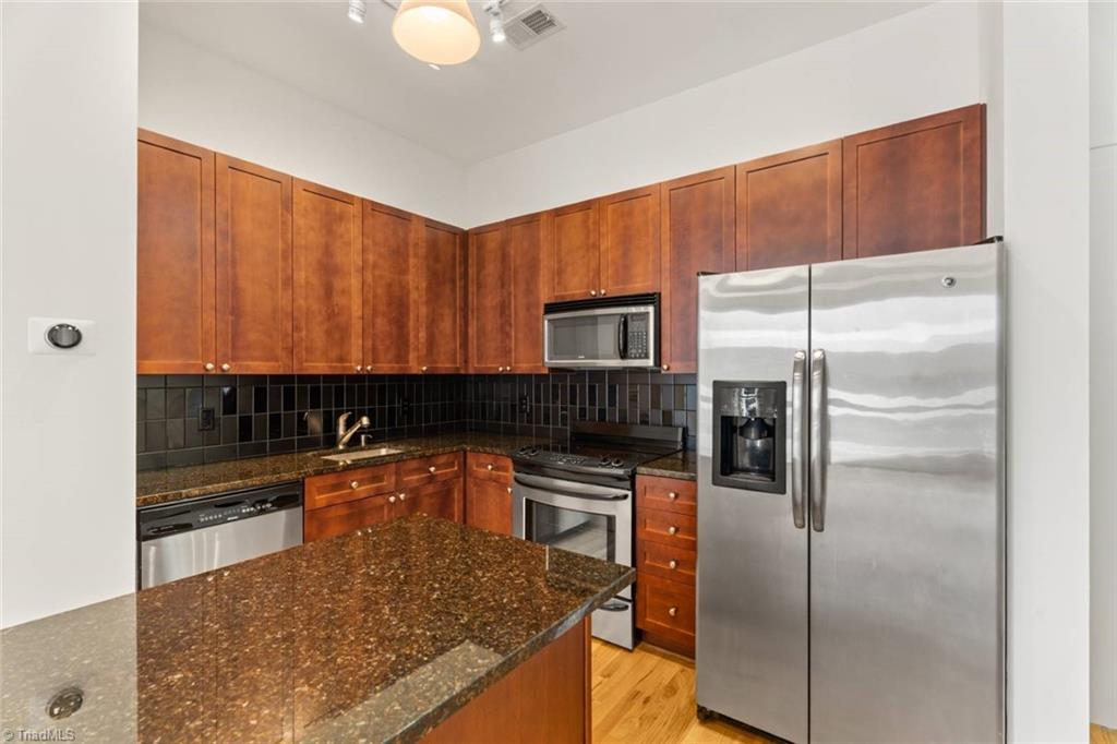 389 N Green Street # 106, Winston-Salem Unit: 106