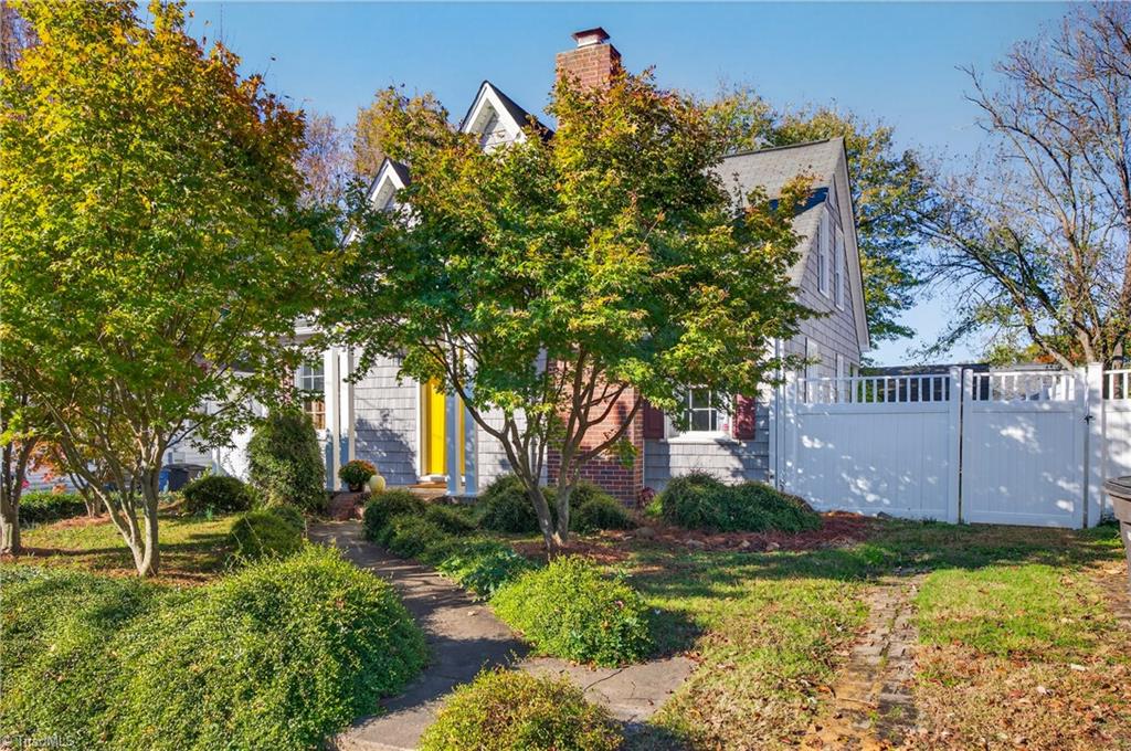 2124 Konnoak View Drive, Winston-Salem