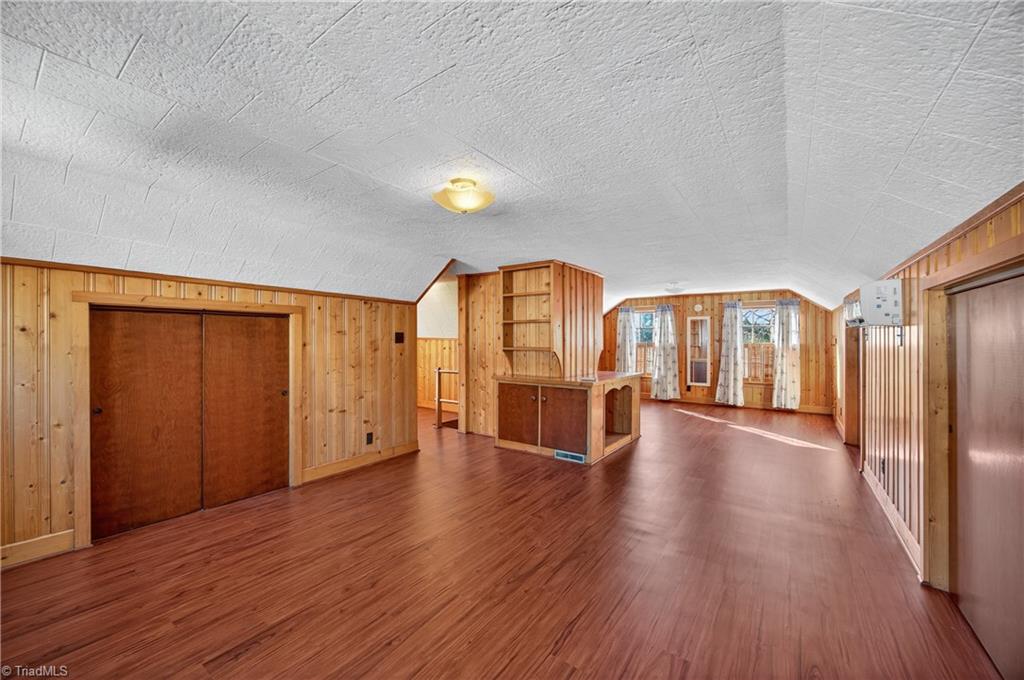 2124 Konnoak View Drive, Winston-Salem