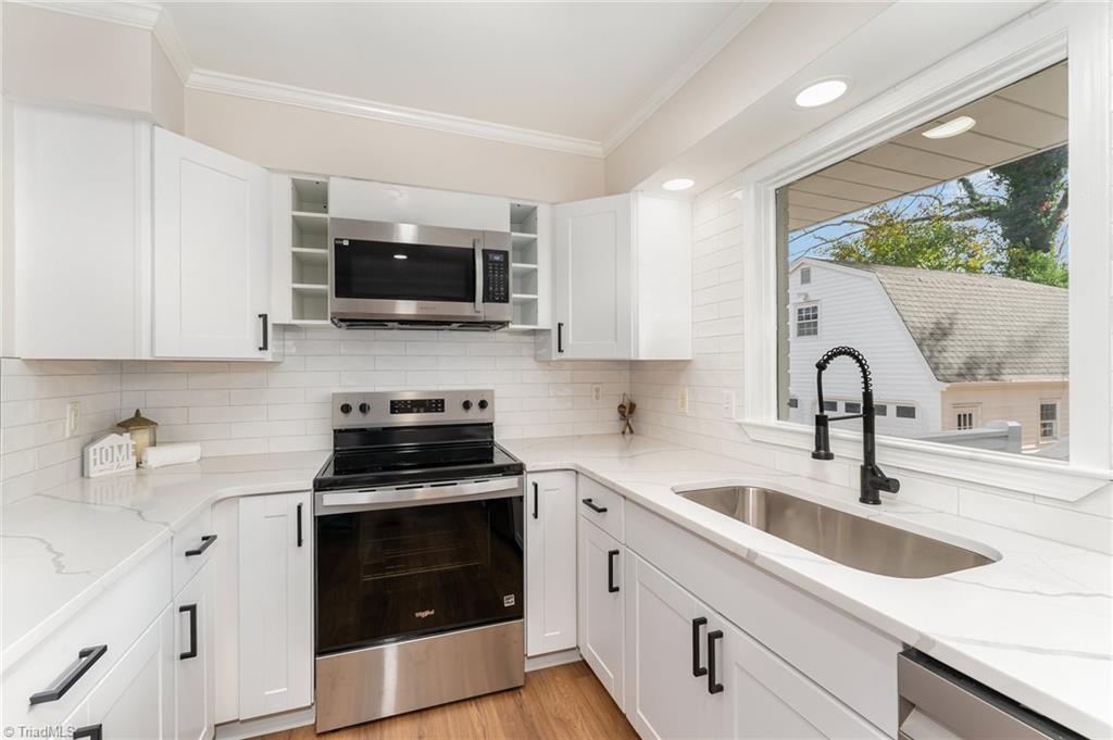 2915 New Hanover Drive
