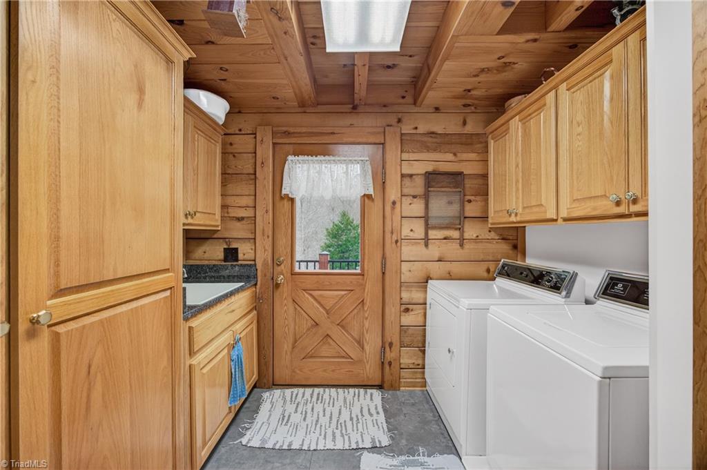 1355 Ash Creek Drive