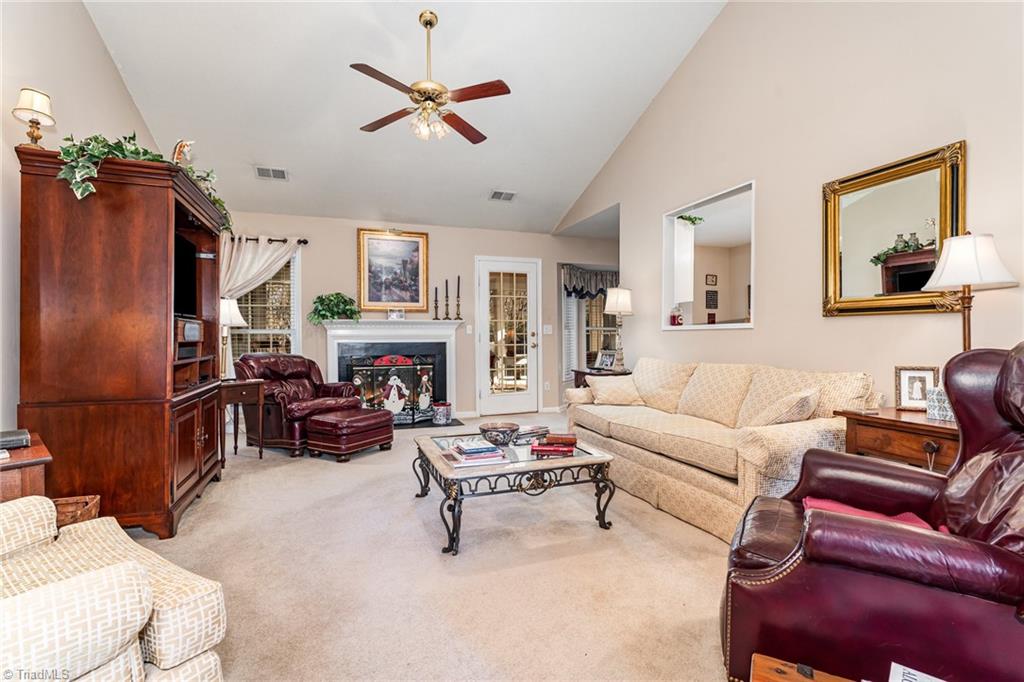 14 Montford Court