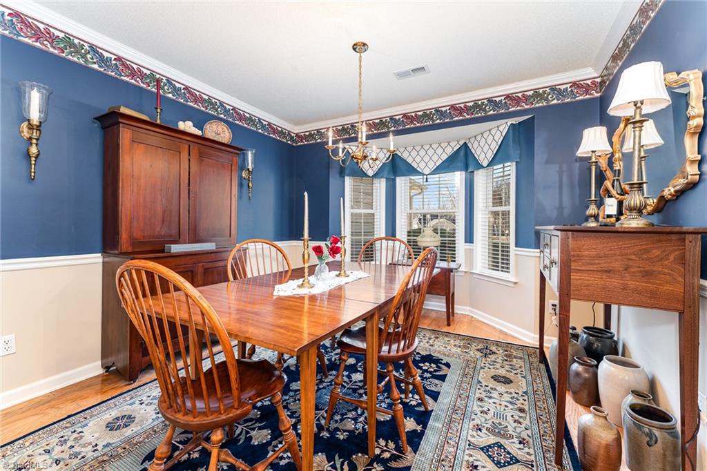 14 Montford Court