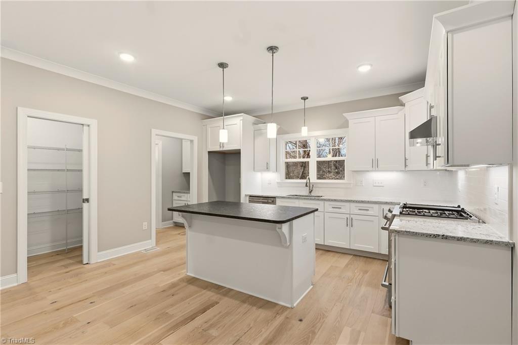 3961 Rookwood Lane, Winston-Salem
