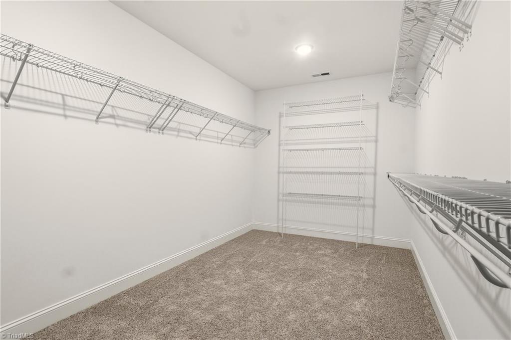 3961 Rookwood Lane, Winston-Salem