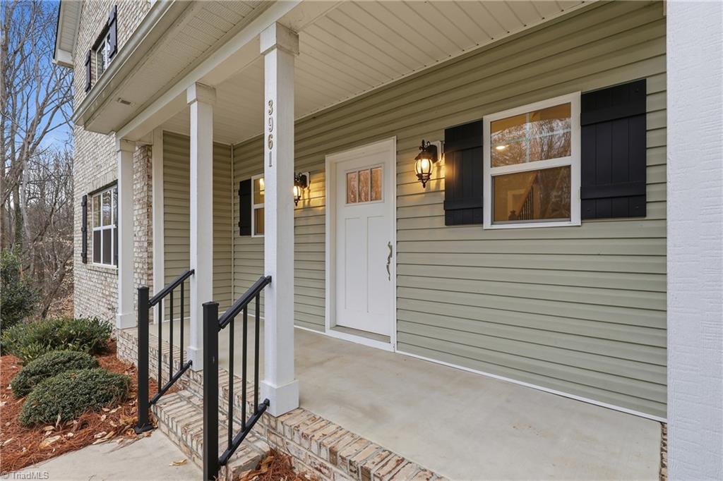 3961 Rookwood Lane, Winston-Salem