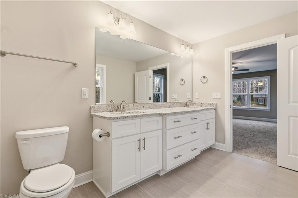 3961 Rookwood Lane, Winston-Salem