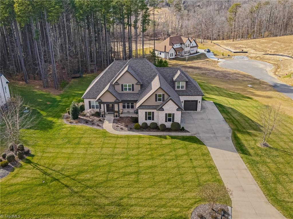 114 Old Heritage Drive, Winston-Salem