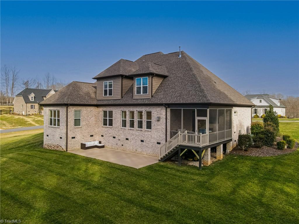 114 Old Heritage Drive, Winston-Salem