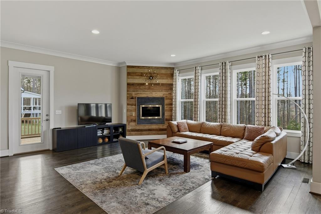 114 Old Heritage Drive, Winston-Salem