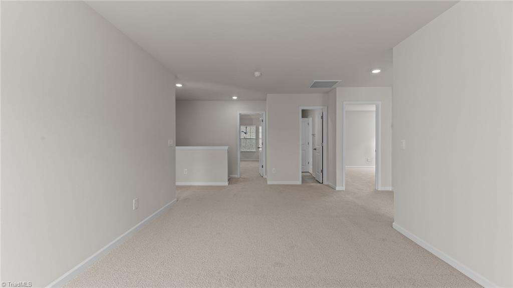 102 Lauder Trace