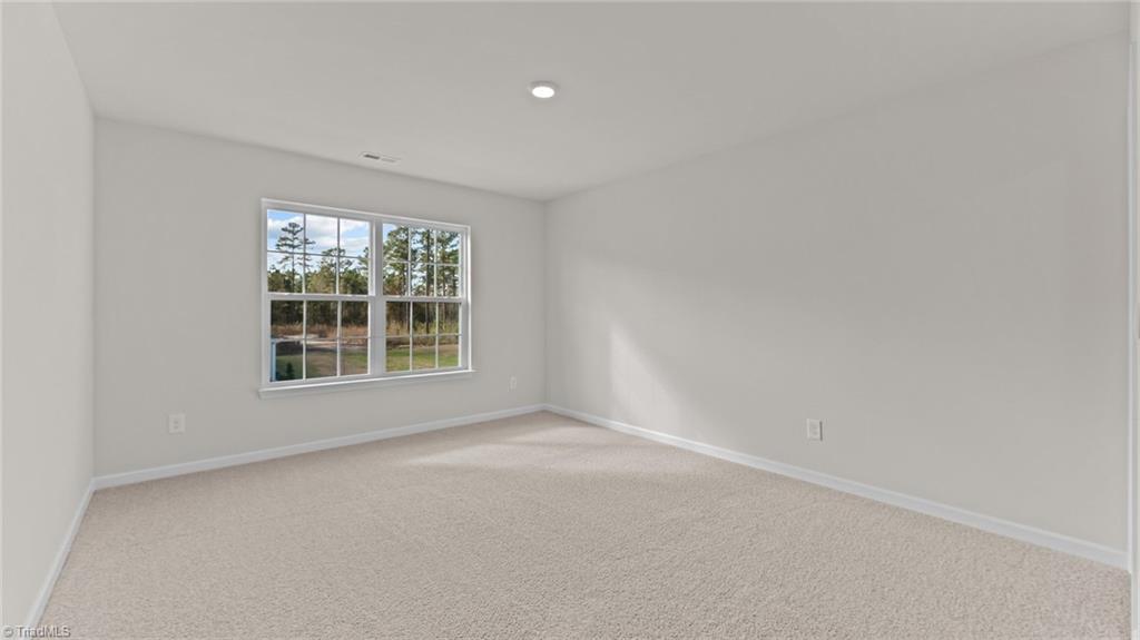 102 Lauder Trace