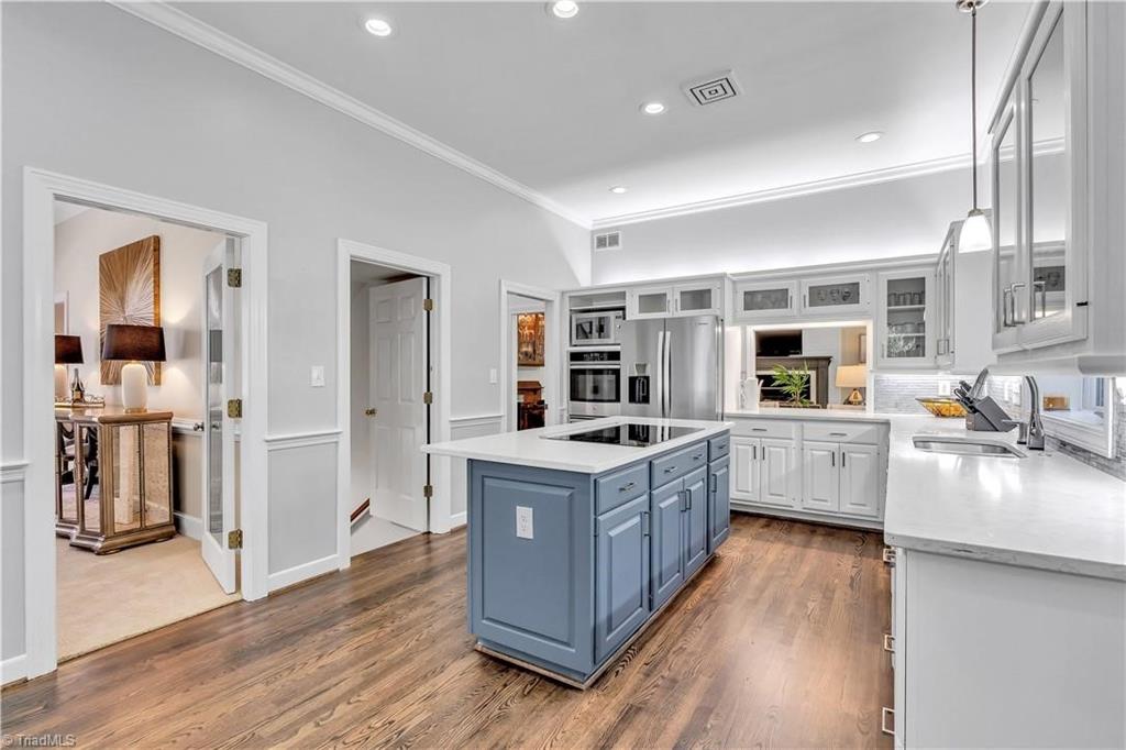 4141 Shattalon Drive, Winston-Salem