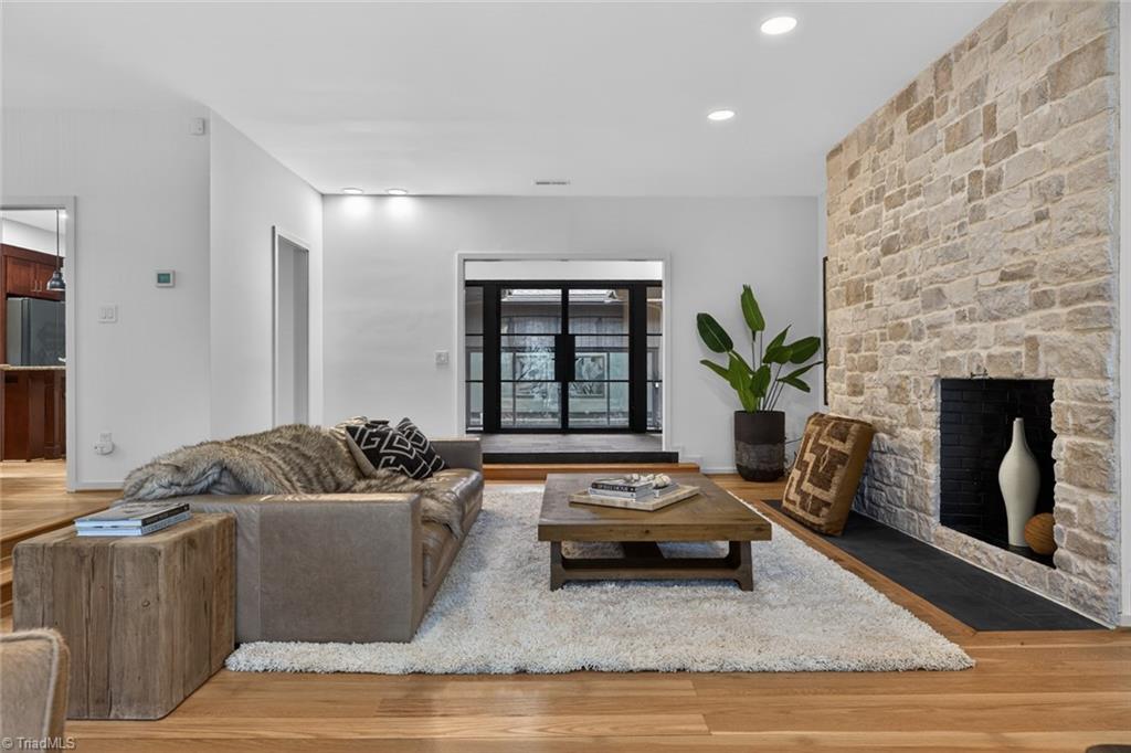 3171 Milhaven Lake Drive, Winston-Salem