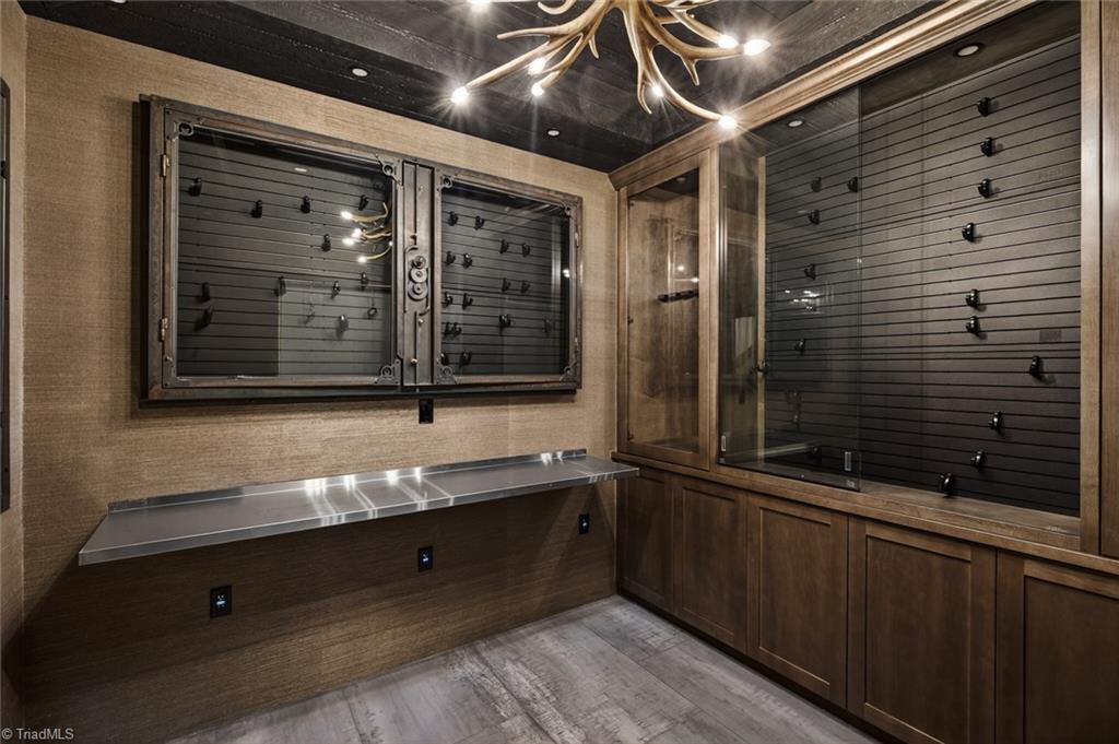 3171 Milhaven Lake Drive, Winston-Salem