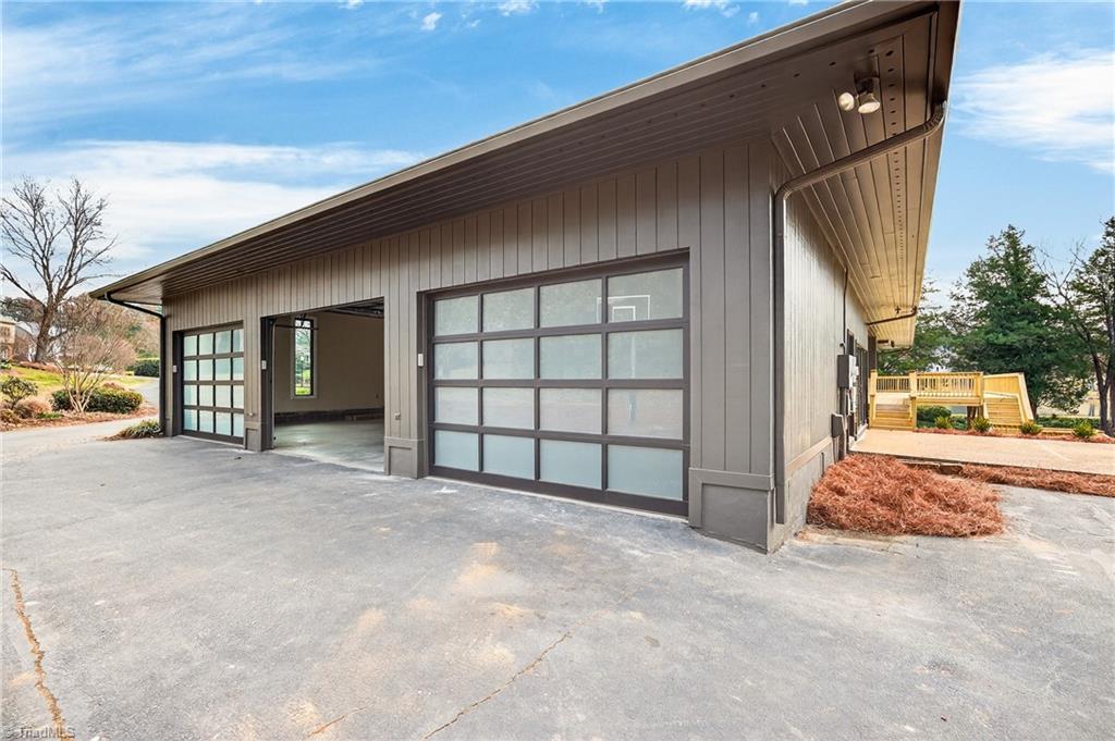 3171 Milhaven Lake Drive, Winston-Salem