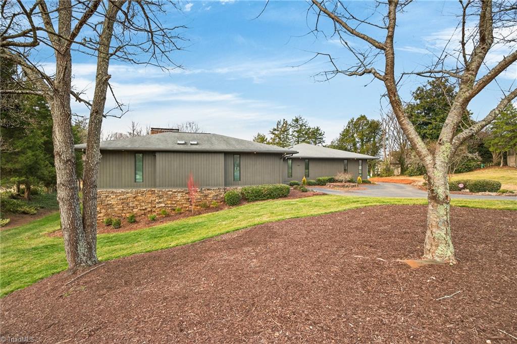 3171 Milhaven Lake Drive, Winston-Salem