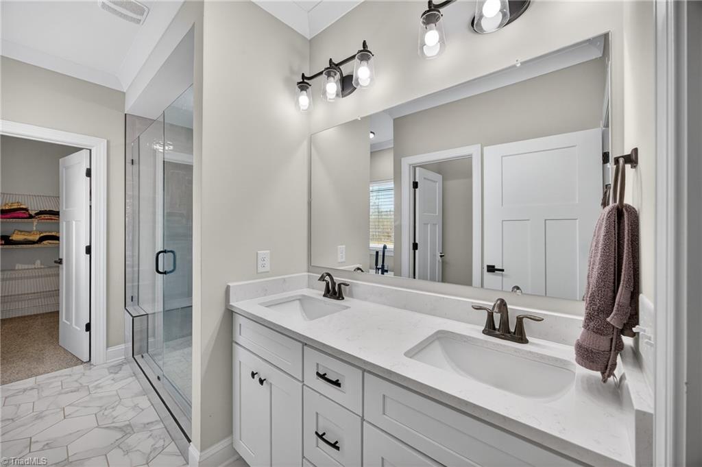 7507 Bentridge Forest Drive