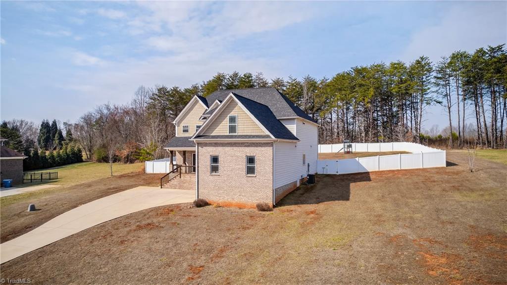 7507 Bentridge Forest Drive