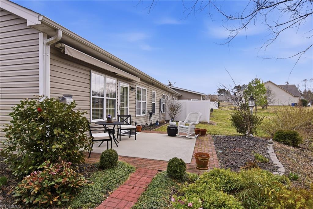 6279 Queens Gate Court