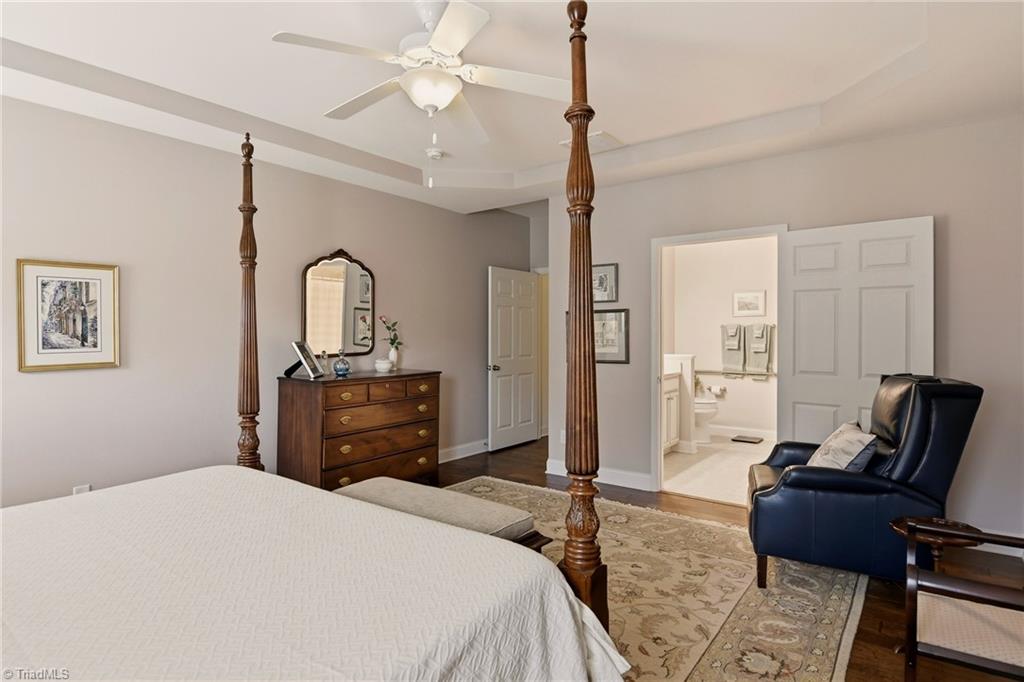 6279 Queens Gate Court