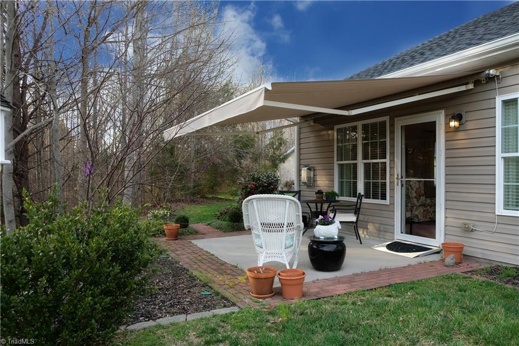 6279 Queens Gate Court