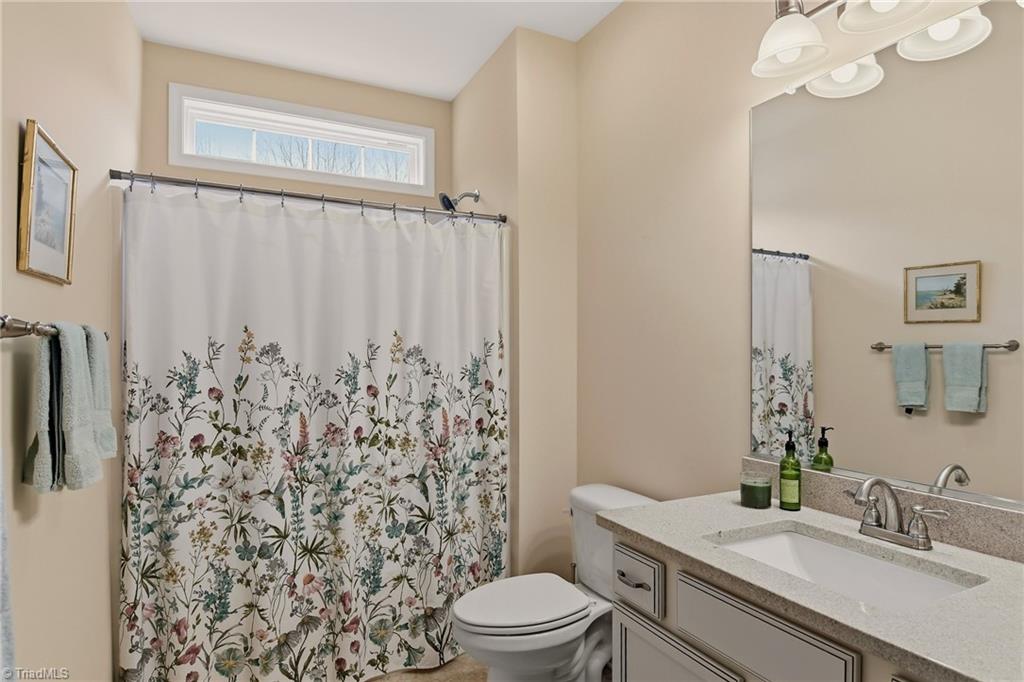 6279 Queens Gate Court