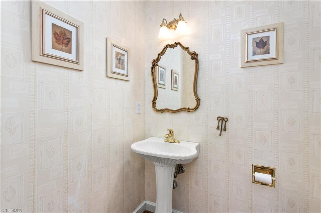 4408 Staghorn Court