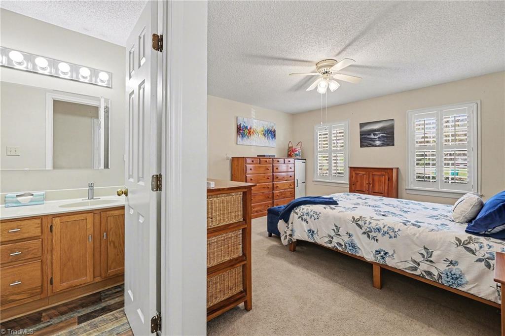 905 Smoke Tree Court