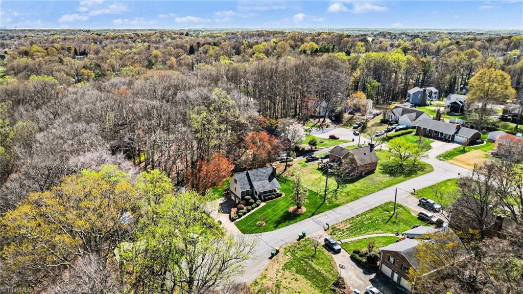 905 Smoke Tree Court
