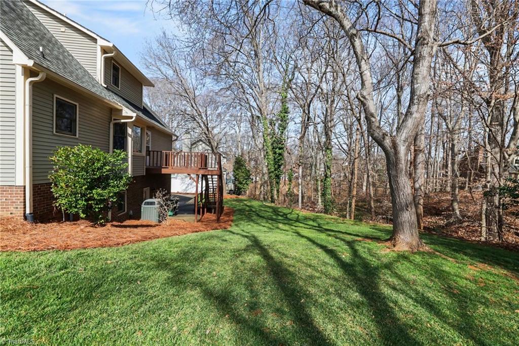 905 Smoke Tree Court