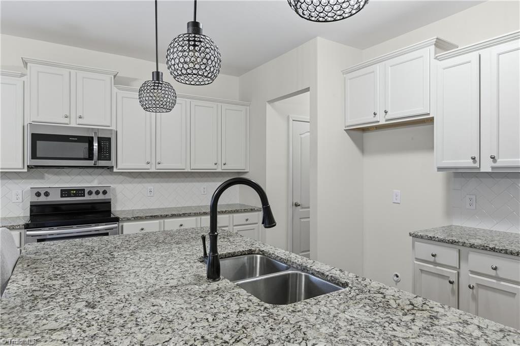 4534 Jasper Ridge Drive
