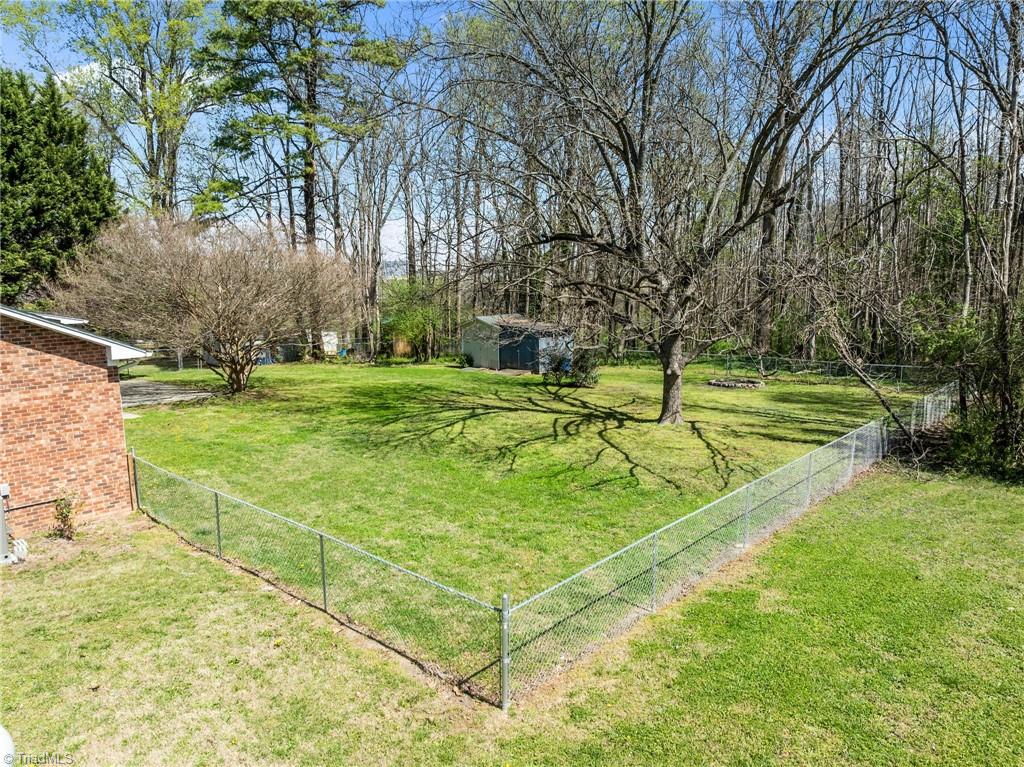 523 & 525 Carlann Valley Road, McLeansville