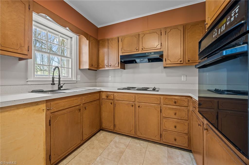 523 & 525 Carlann Valley Road, McLeansville