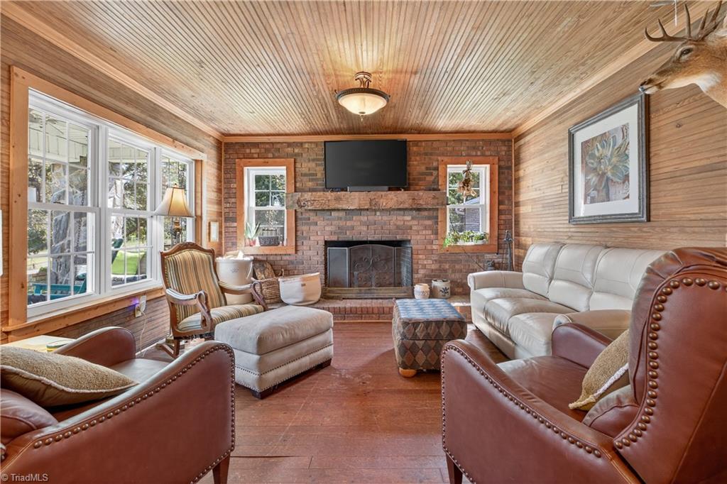 1119 Brown Mountain Road