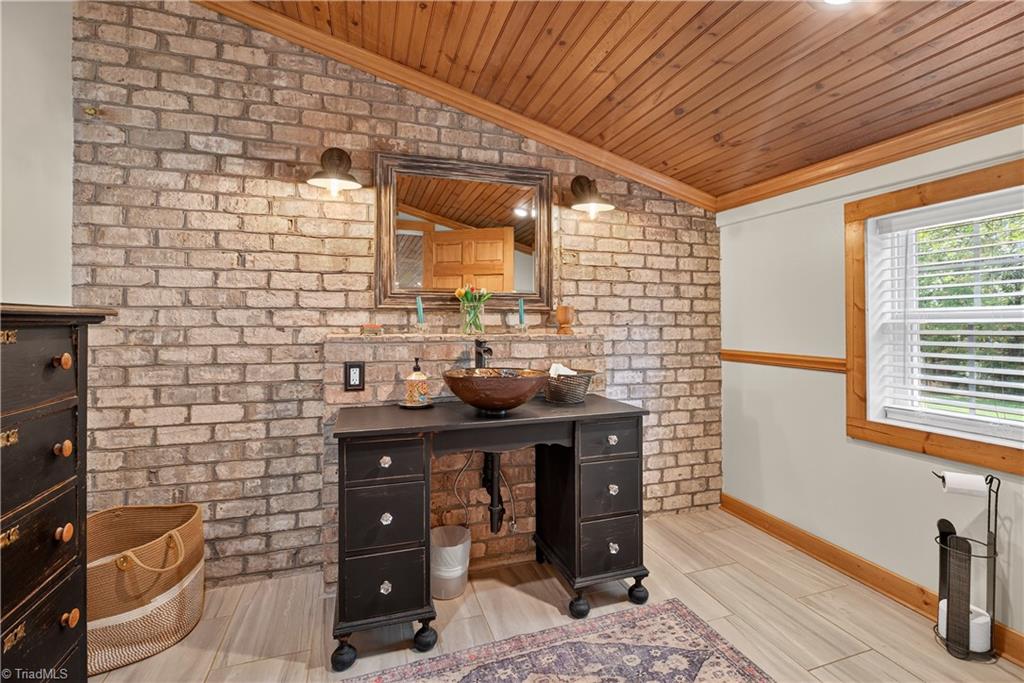 1119 Brown Mountain Road